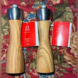 Peugeot Fidji Olivewood 8” Salt & Pepper Mills *Brand New*